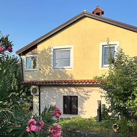 Quiet Countryside Apartments Near The City And The Sea كوبر المظهر الخارجي الصورة