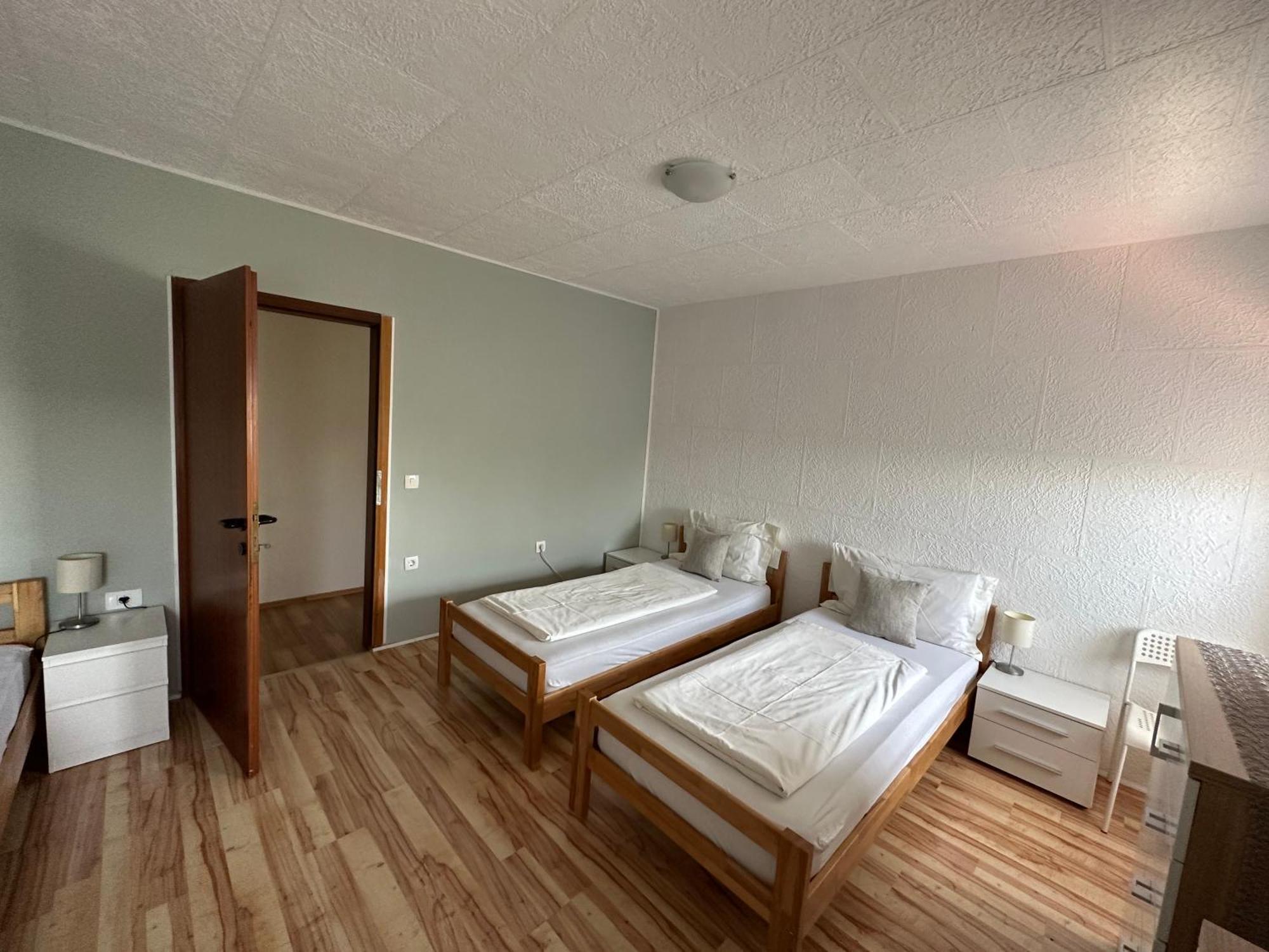 Quiet Countryside Apartments Near The City And The Sea كوبر المظهر الخارجي الصورة