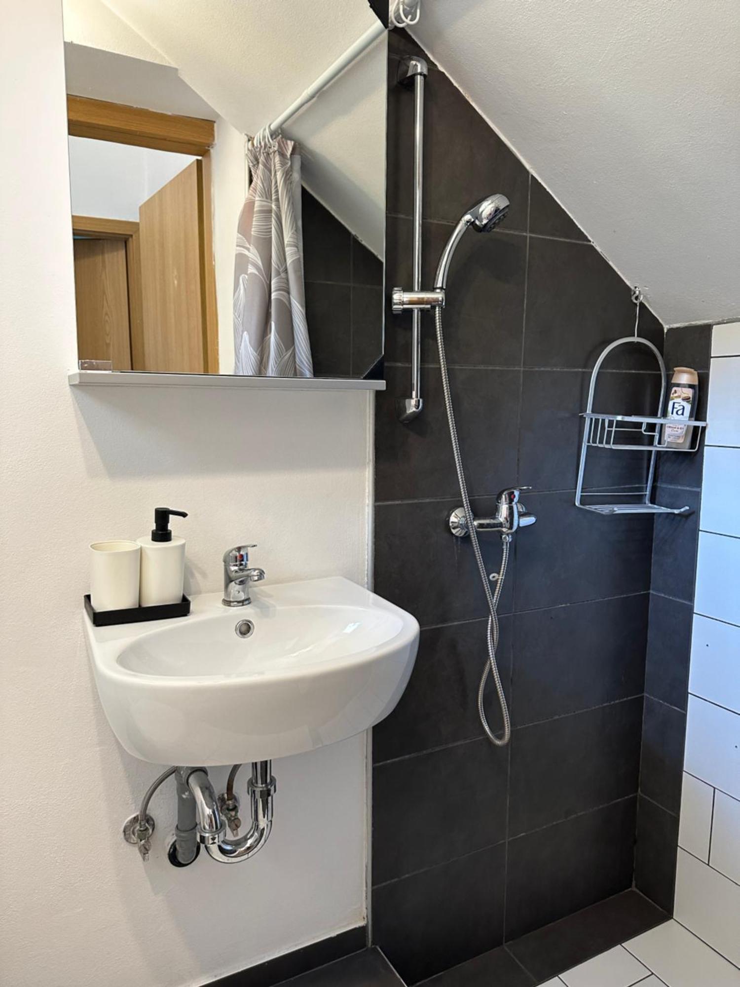 Quiet Countryside Apartments Near The City And The Sea كوبر المظهر الخارجي الصورة